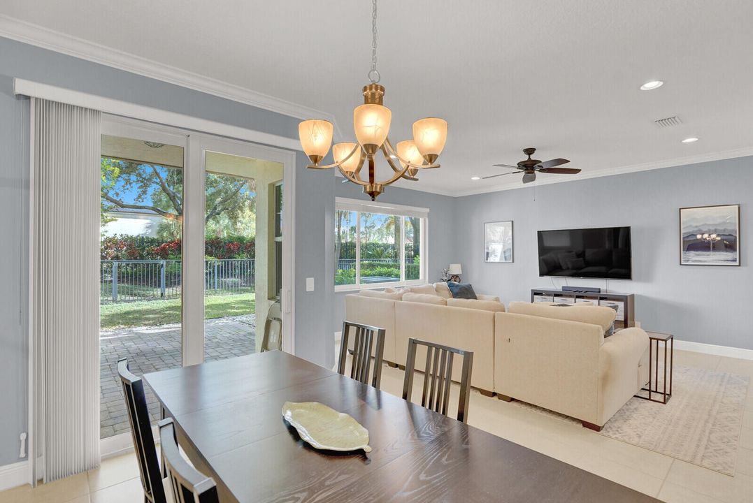 Active With Contract: $3,450 (3 beds, 2 baths, 2278 Square Feet)