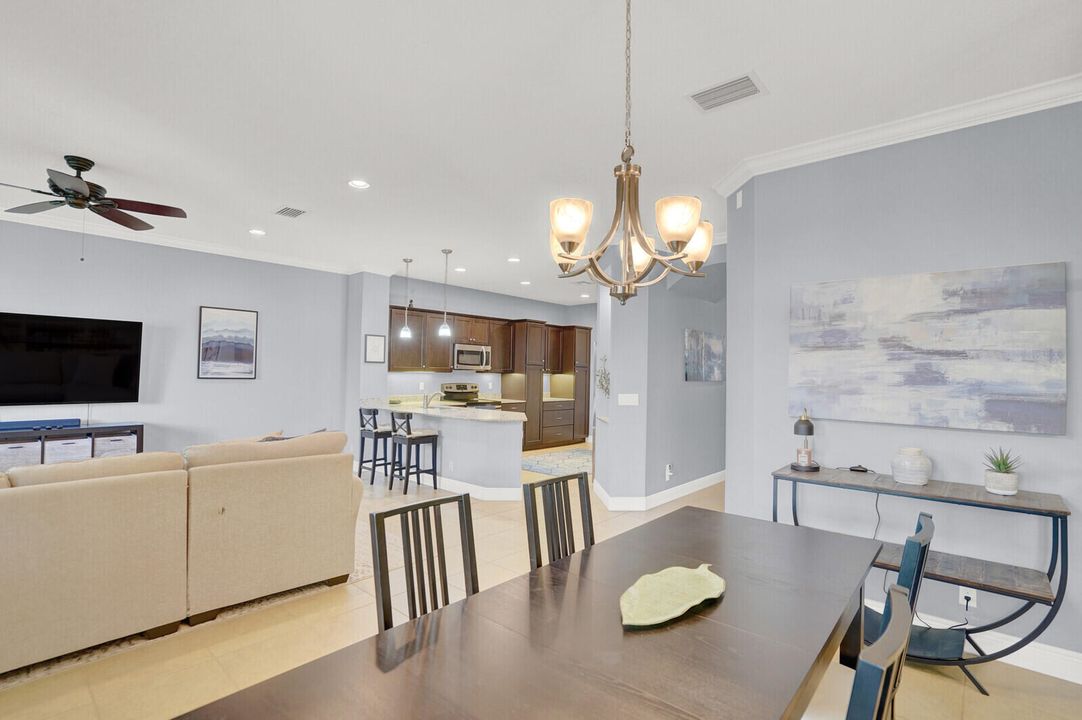 Active With Contract: $3,450 (3 beds, 2 baths, 2278 Square Feet)