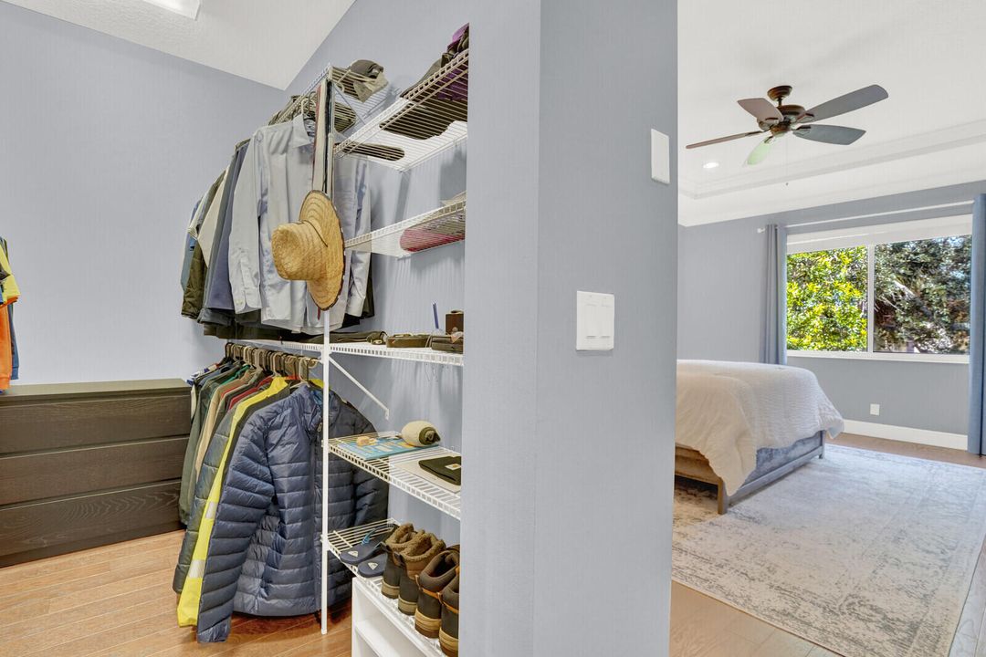 Active With Contract: $3,450 (3 beds, 2 baths, 2278 Square Feet)