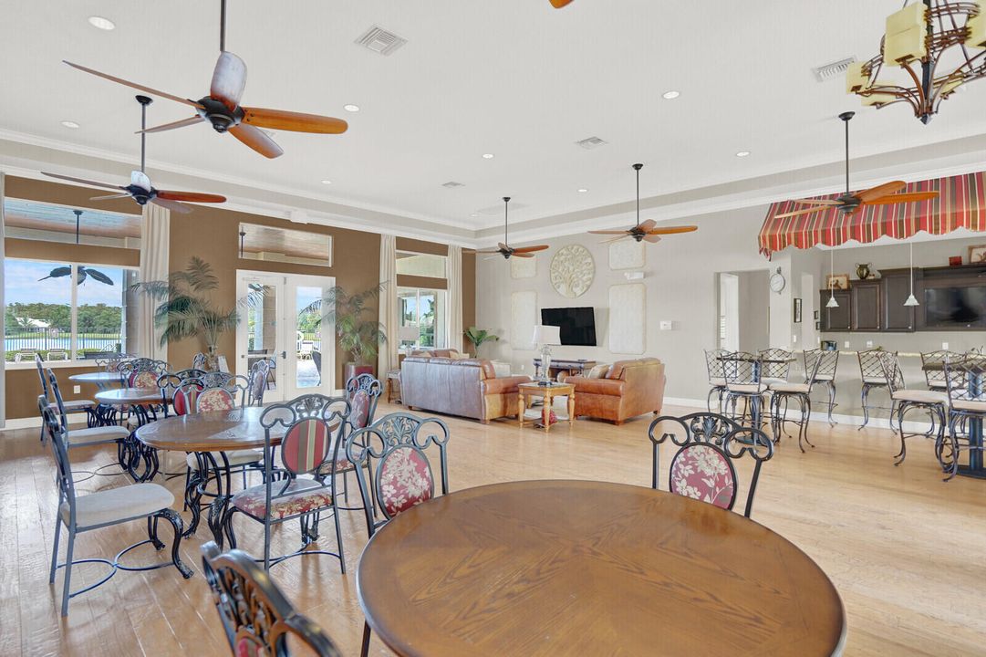 Active With Contract: $3,450 (3 beds, 2 baths, 2278 Square Feet)