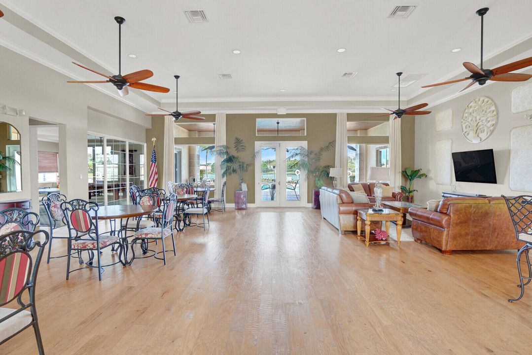 Active With Contract: $3,450 (3 beds, 2 baths, 2278 Square Feet)