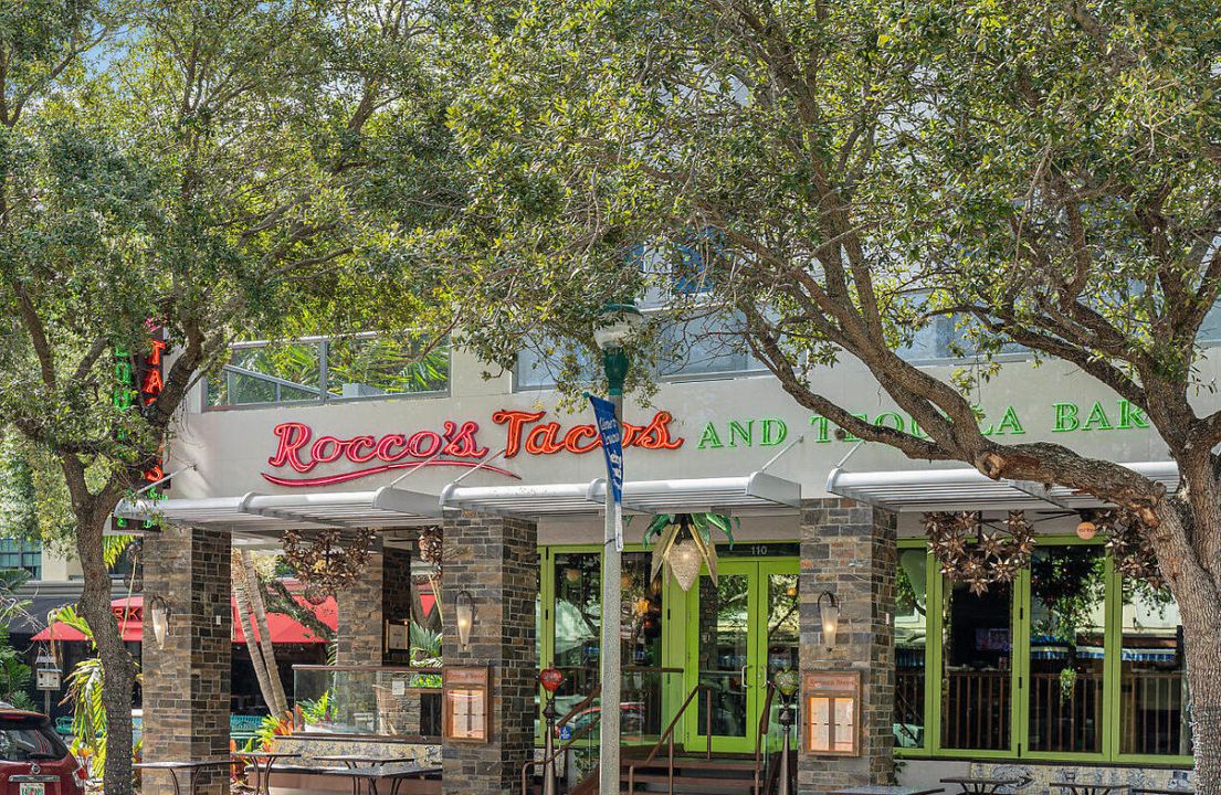 For Sale: $895,000 (3 beds, 3 baths, 1757 Square Feet)