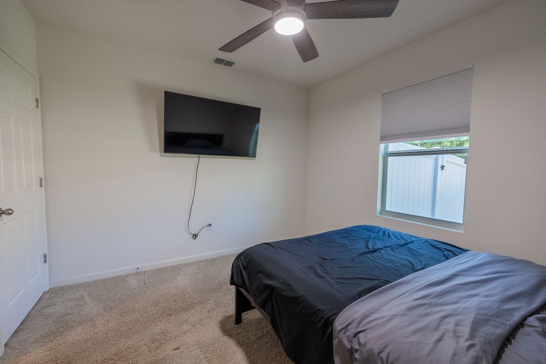 В аренду: $3,200 (4 спален, 2 ванн, 1827 Квадратных фут)