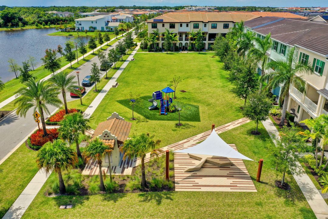 Activo con contrato: $1,650,000 (4 camas, 4 baños, 3760 Pies cuadrados)