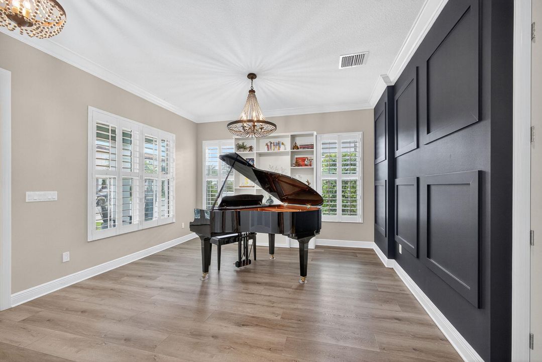 Activo con contrato: $1,650,000 (4 camas, 4 baños, 3760 Pies cuadrados)