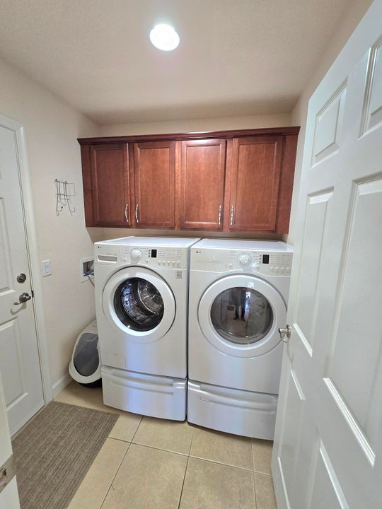 En Venta: $224,000 (2 camas, 2 baños, 1439 Pies cuadrados)