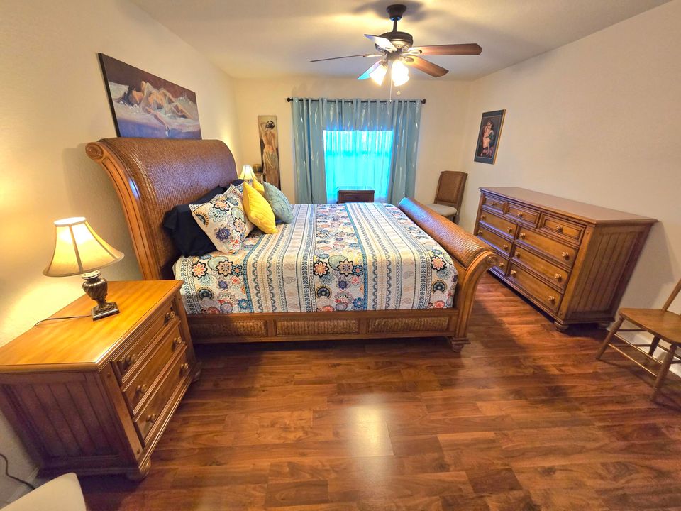 En Venta: $224,000 (2 camas, 2 baños, 1439 Pies cuadrados)