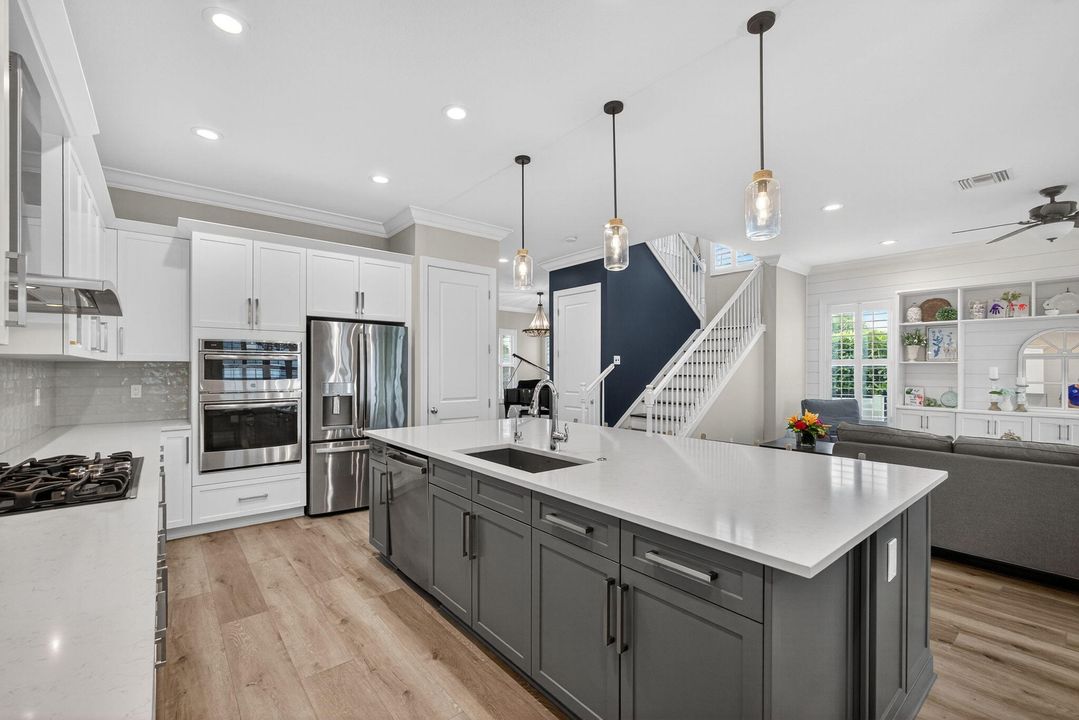 Activo con contrato: $1,650,000 (4 camas, 4 baños, 3760 Pies cuadrados)