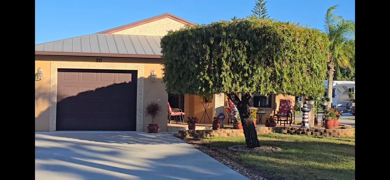 En Venta: $224,000 (2 camas, 2 baños, 1439 Pies cuadrados)