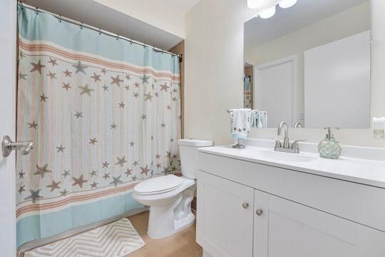 待售: $462,845 (2 贝兹, 2 浴室, 1382 平方英尺)