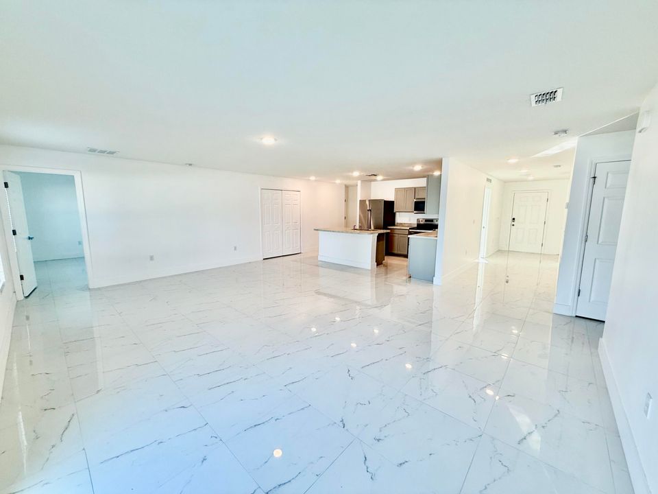 В аренду: $2,800 (4 спален, 2 ванн, 2134 Квадратных фут)