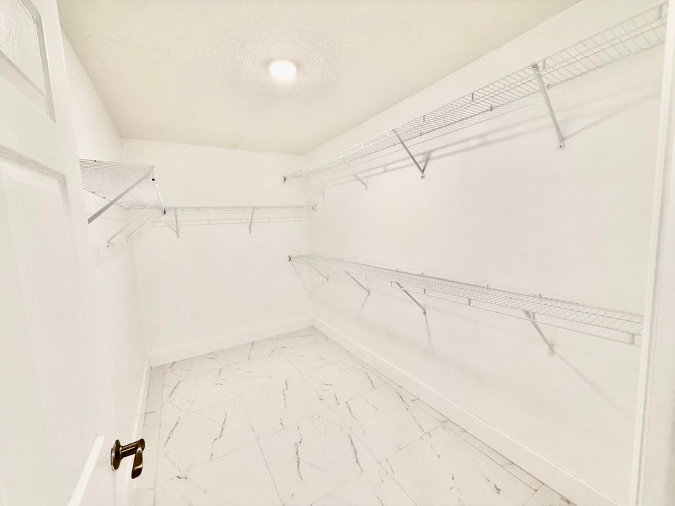 В аренду: $2,800 (4 спален, 2 ванн, 2134 Квадратных фут)