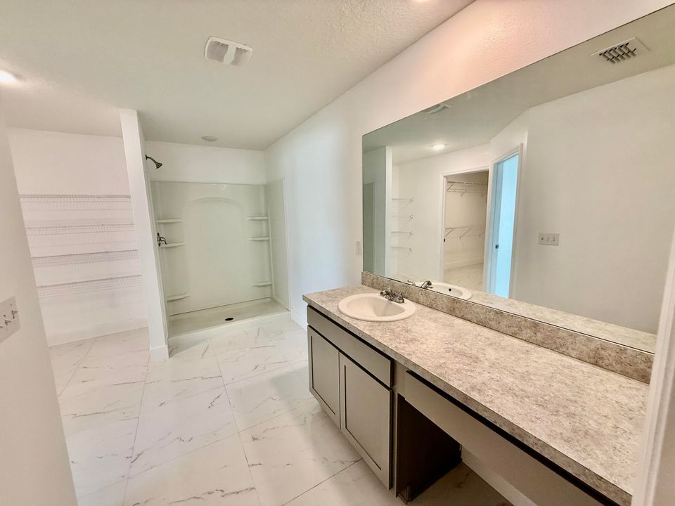 В аренду: $2,800 (4 спален, 2 ванн, 2134 Квадратных фут)