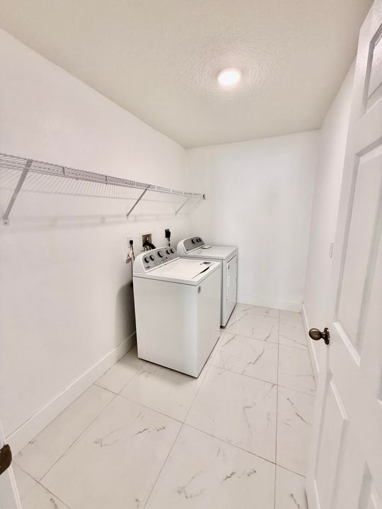 В аренду: $2,800 (4 спален, 2 ванн, 2134 Квадратных фут)