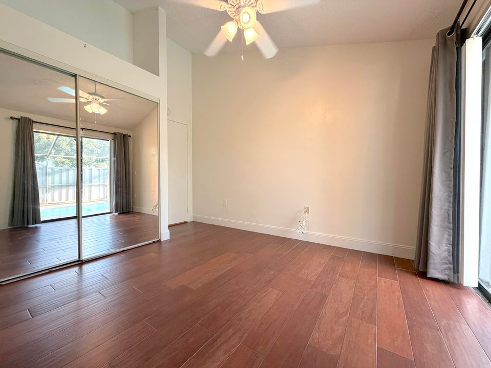 For Sale: $485,000 (3 beds, 2 baths, 1276 Square Feet)