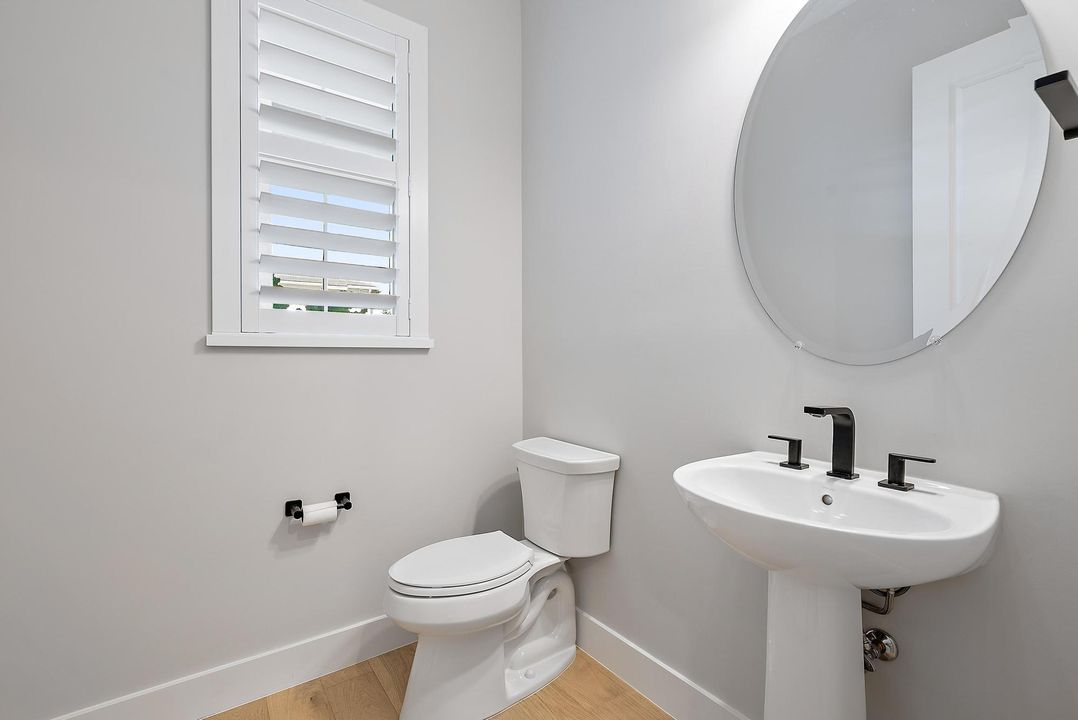 На продажу: $1,499,000 (5 спален, 4 ванн, 3852 Квадратных фут)