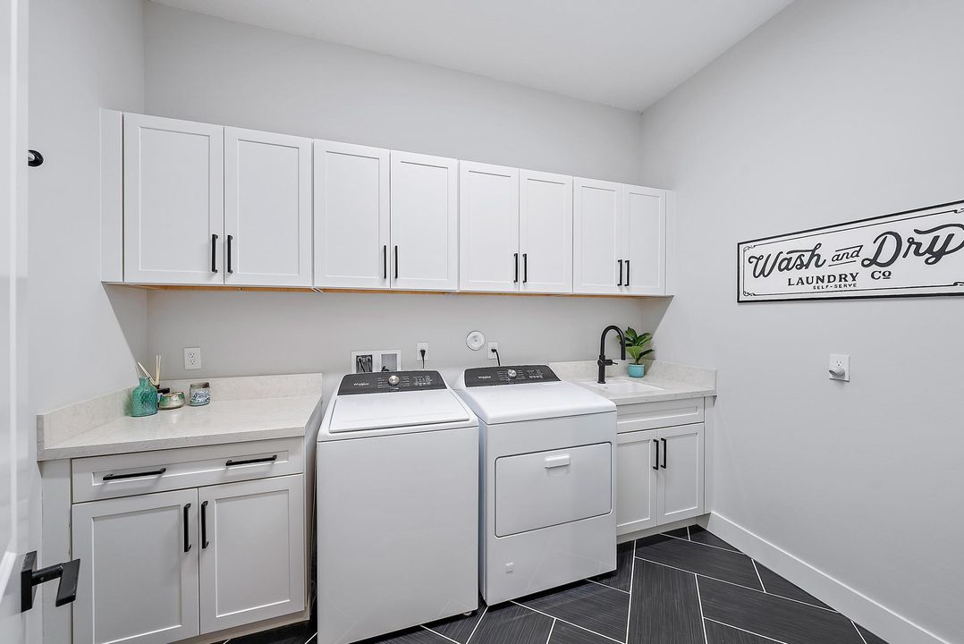 На продажу: $1,499,000 (5 спален, 4 ванн, 3852 Квадратных фут)