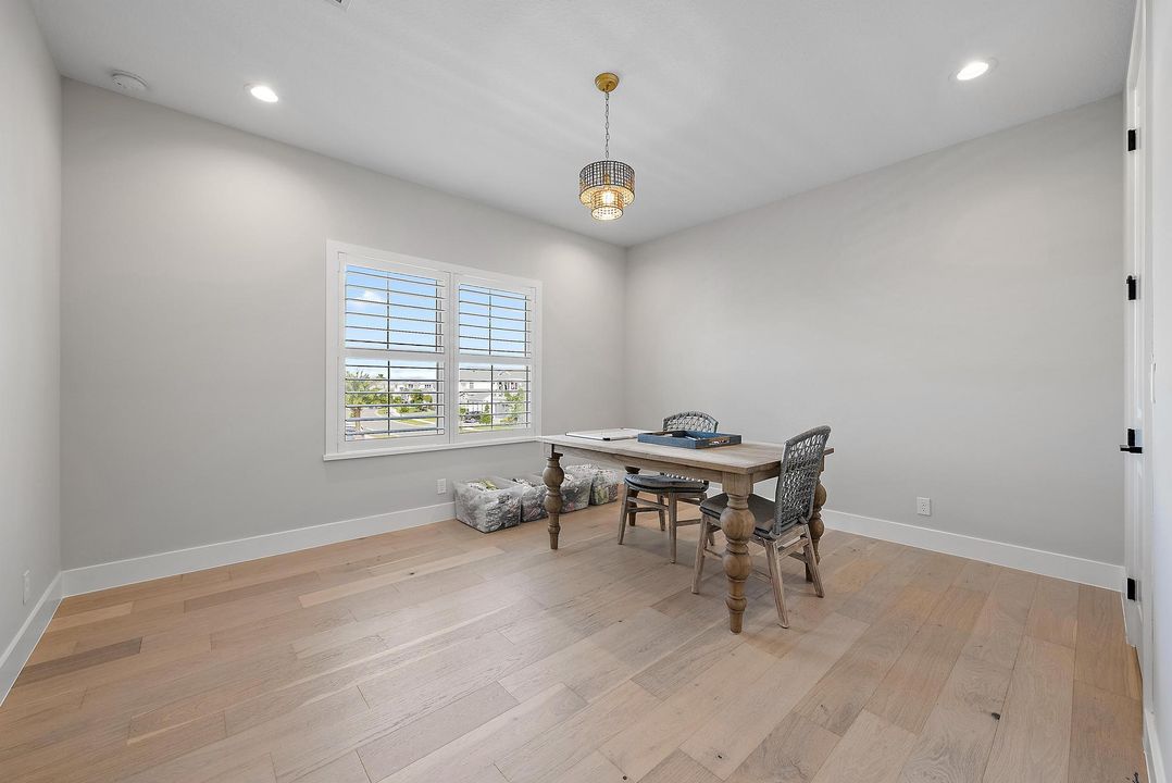 На продажу: $1,499,000 (5 спален, 4 ванн, 3852 Квадратных фут)