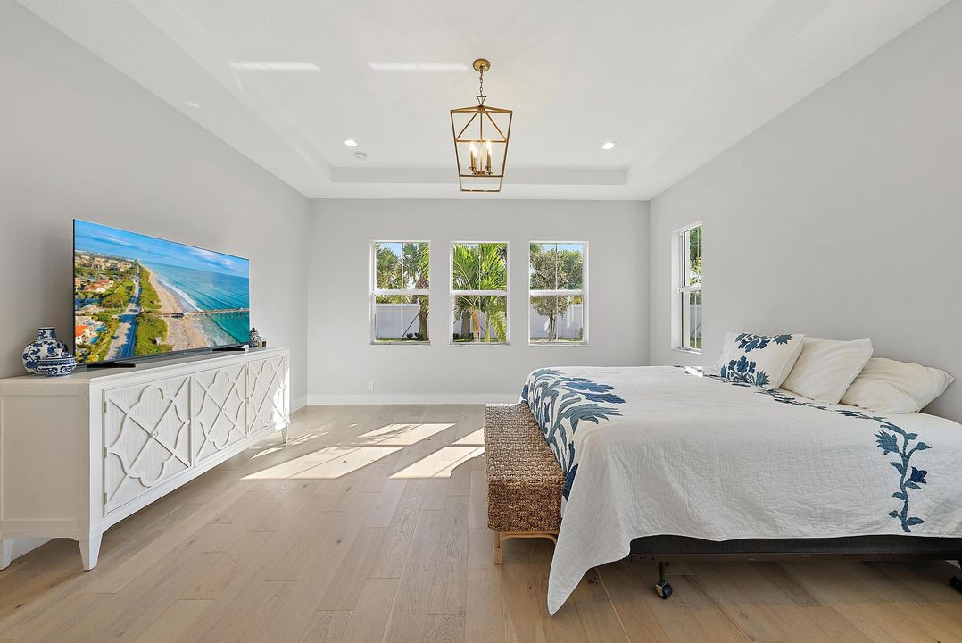 На продажу: $1,499,000 (5 спален, 4 ванн, 3852 Квадратных фут)