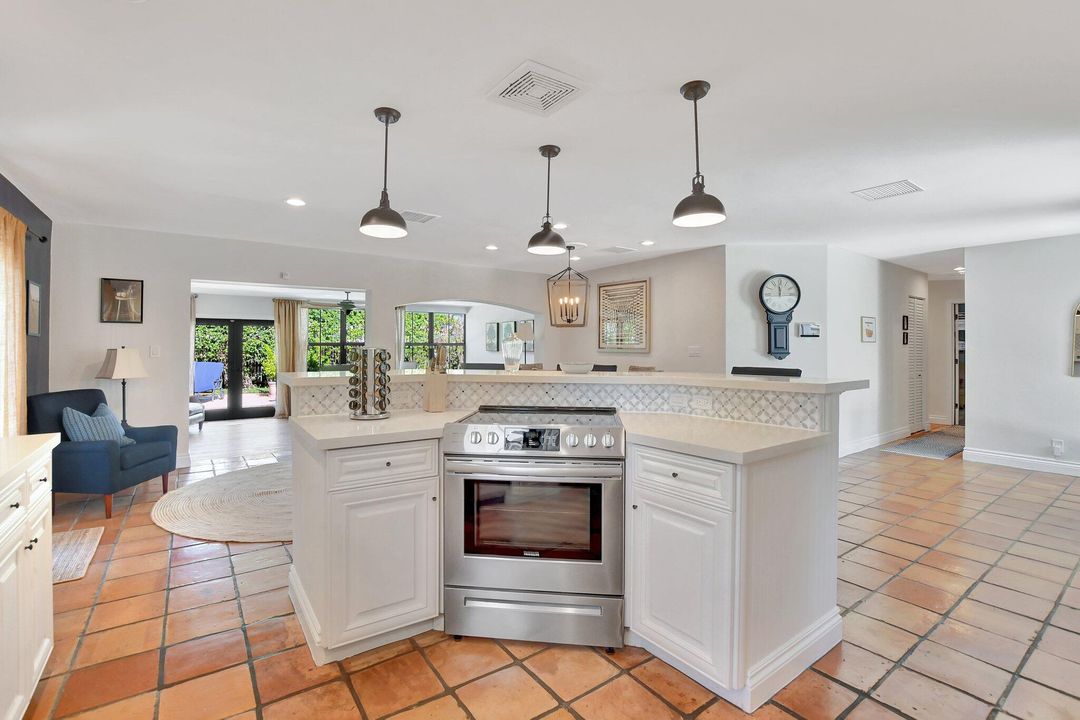 For Rent: $8,000 (4 beds, 3 baths, 2194 Square Feet)