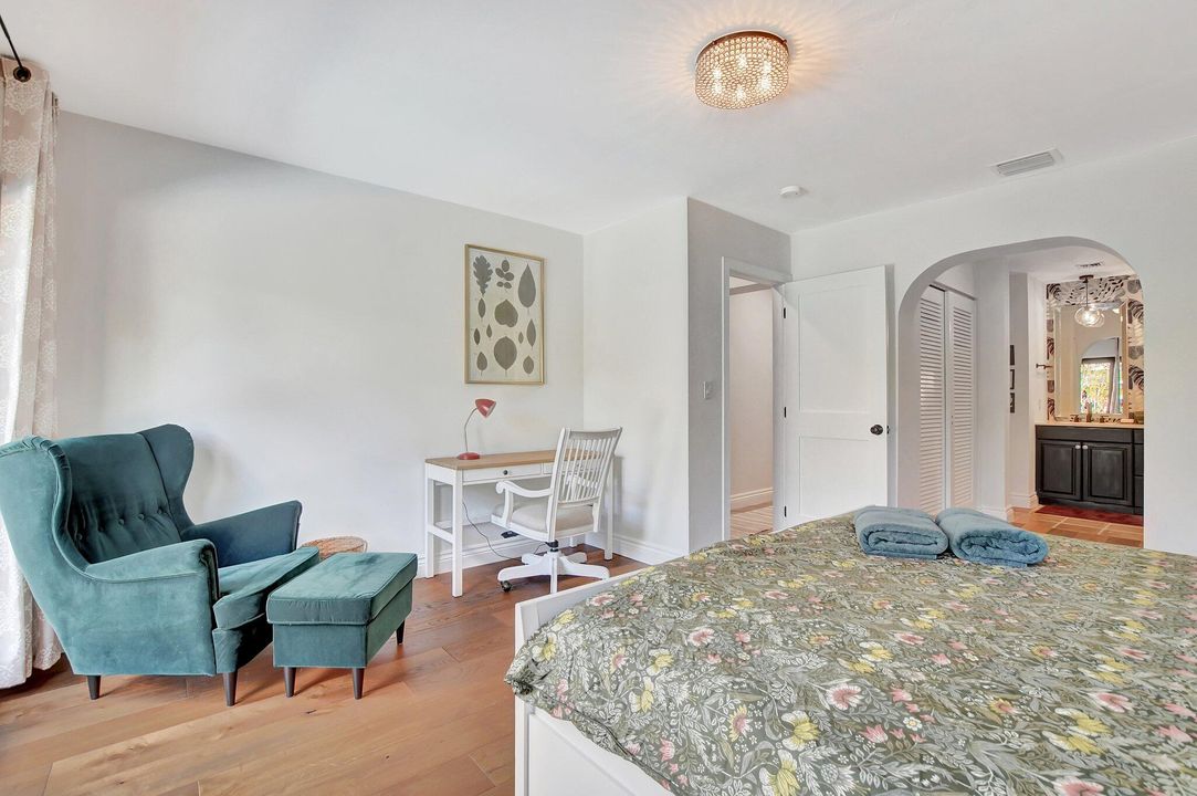 For Rent: $8,000 (4 beds, 3 baths, 2194 Square Feet)