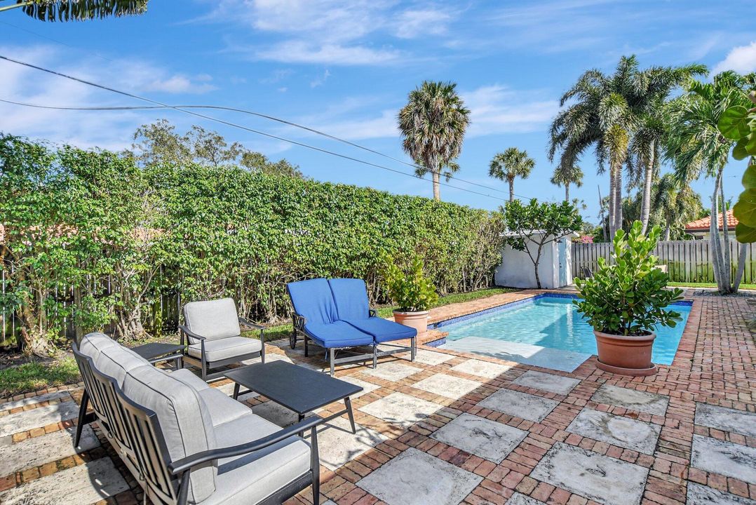 For Rent: $8,000 (4 beds, 3 baths, 2194 Square Feet)