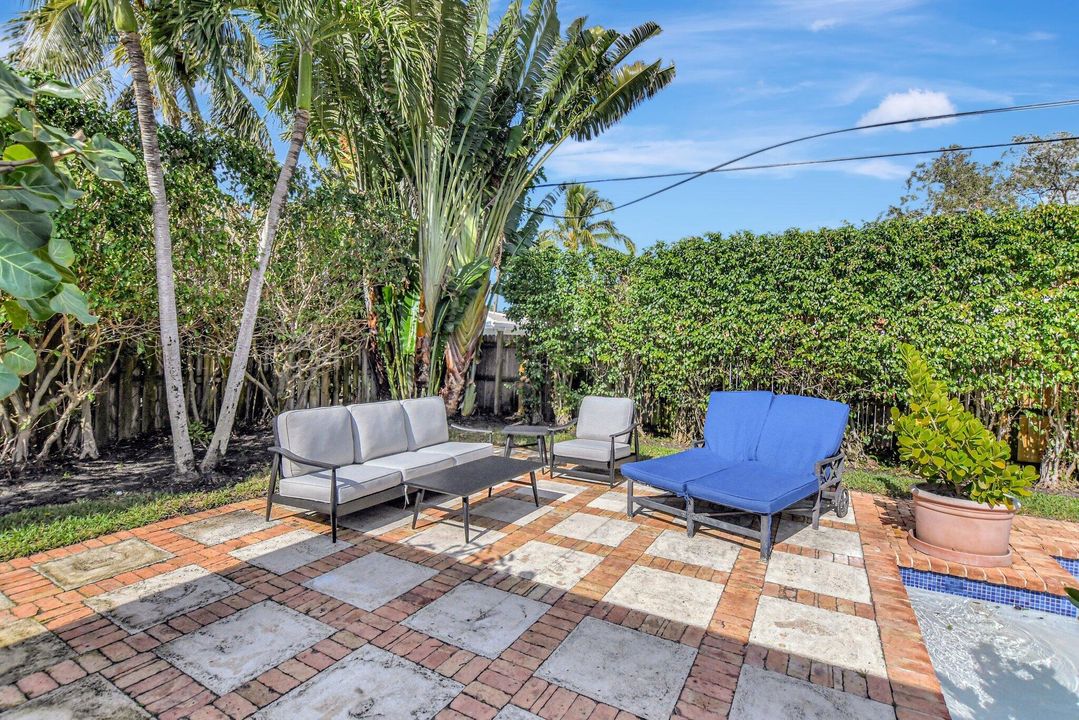 For Rent: $8,000 (4 beds, 3 baths, 2194 Square Feet)