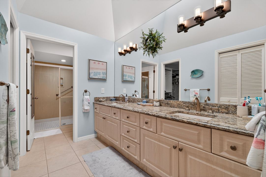 На продажу: $421,900 (3 спален, 2 ванн, 1612 Квадратных фут)