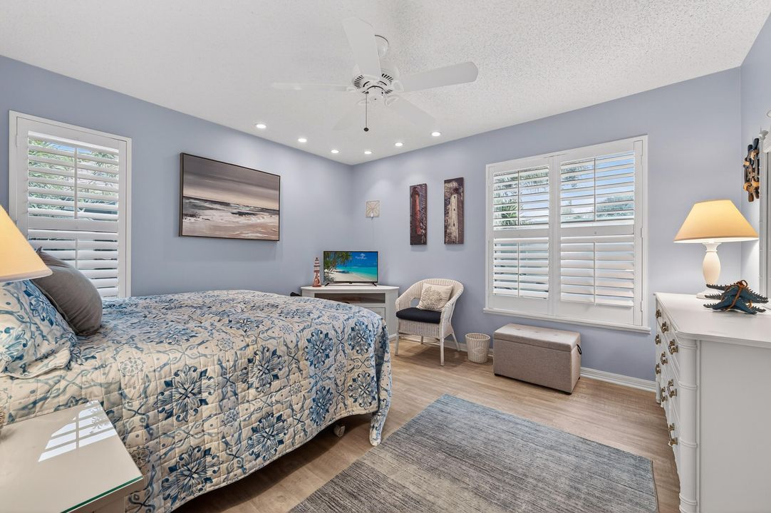 На продажу: $421,900 (3 спален, 2 ванн, 1612 Квадратных фут)