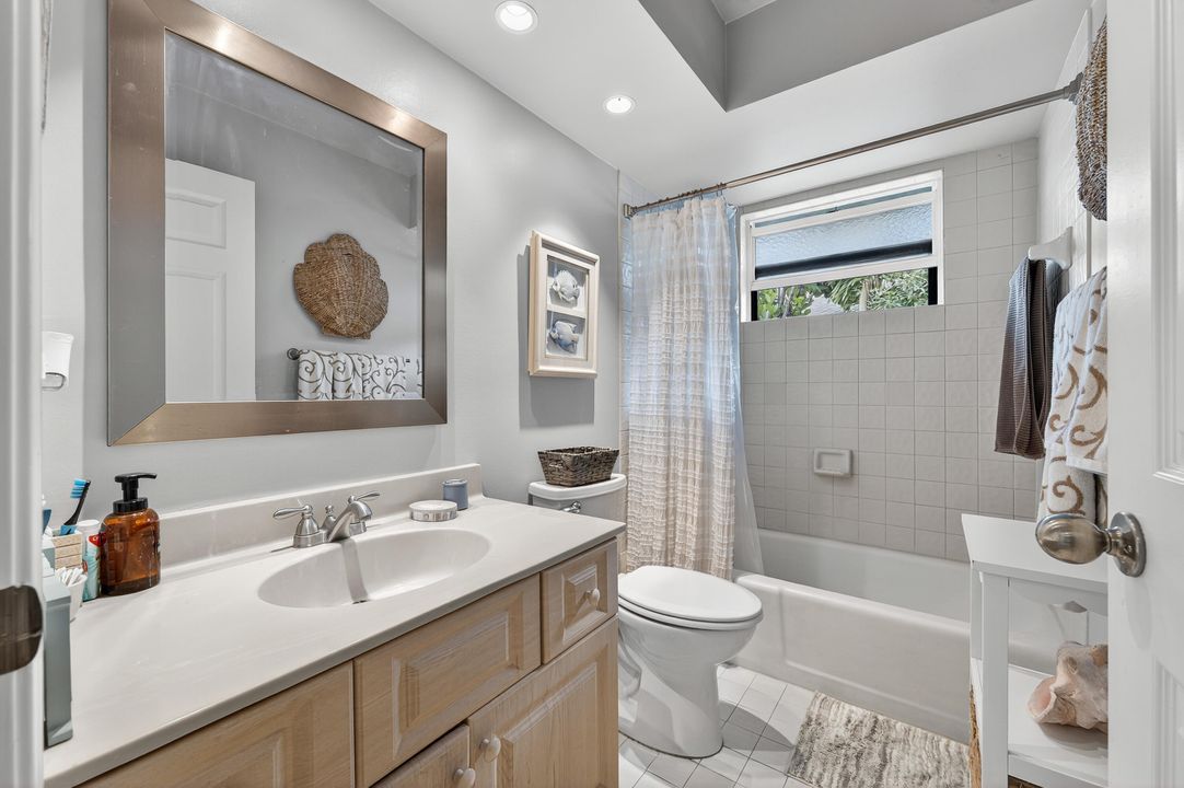 На продажу: $421,900 (3 спален, 2 ванн, 1612 Квадратных фут)