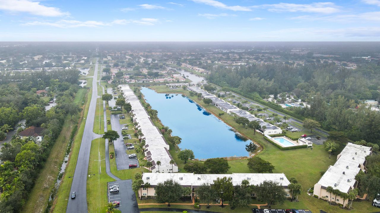 En Venta: $179,000 (2 camas, 2 baños, 1031 Pies cuadrados)