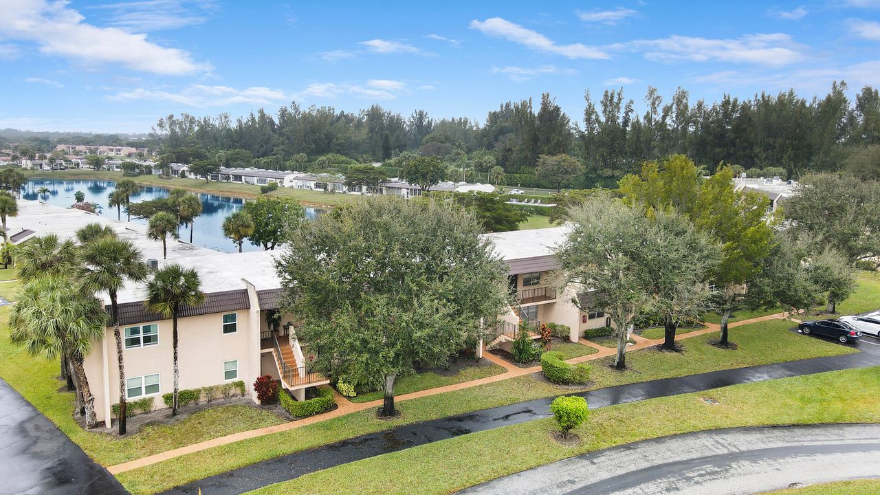 En Venta: $179,000 (2 camas, 2 baños, 1031 Pies cuadrados)