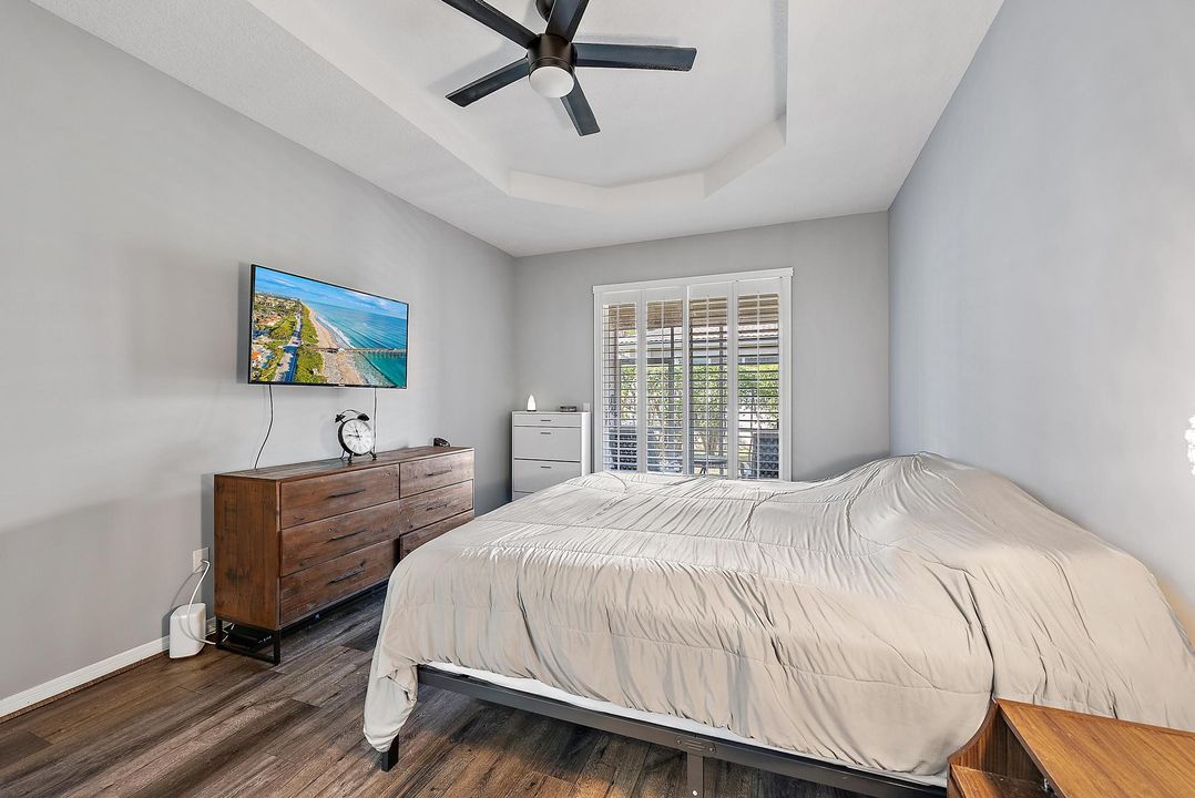 For Sale: $425,000 (2 beds, 2 baths, 1482 Square Feet)