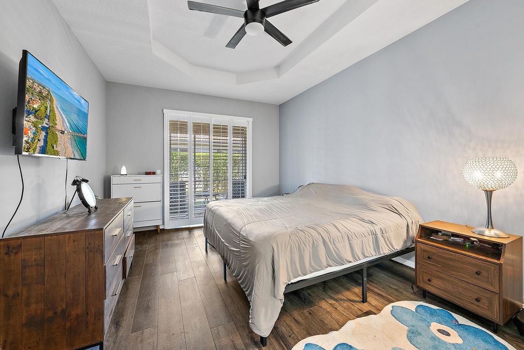 For Sale: $425,000 (2 beds, 2 baths, 1482 Square Feet)