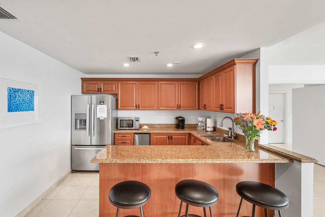 For Sale: $1,500,000 (2 beds, 2 baths, 1400 Square Feet)