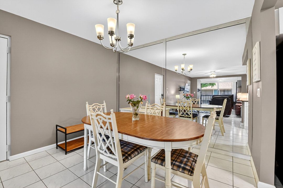 Active With Contract: $2,500 (2 beds, 2 baths, 1008 Square Feet)