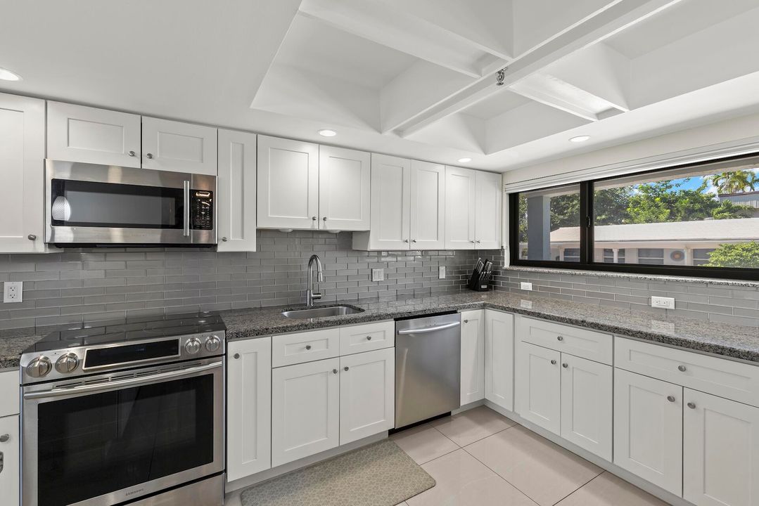 En Venta: $1,285,000 (2 camas, 2 baños, 1670 Pies cuadrados)