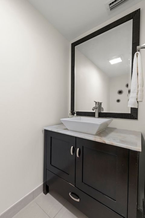 En Venta: $1,285,000 (2 camas, 2 baños, 1670 Pies cuadrados)