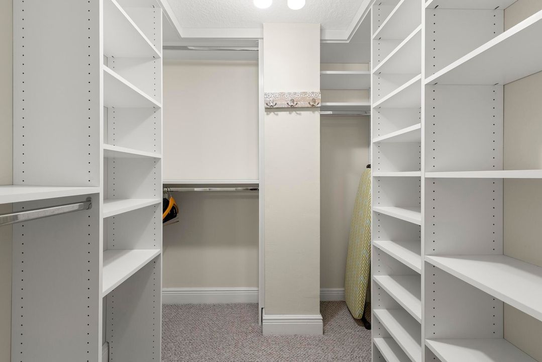 En Venta: $1,285,000 (2 camas, 2 baños, 1670 Pies cuadrados)