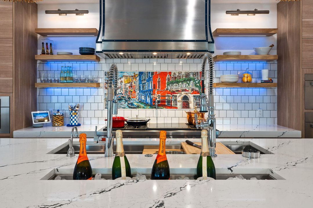 For Sale: $750,000 (4 beds, 4 baths, 3472 Square Feet)