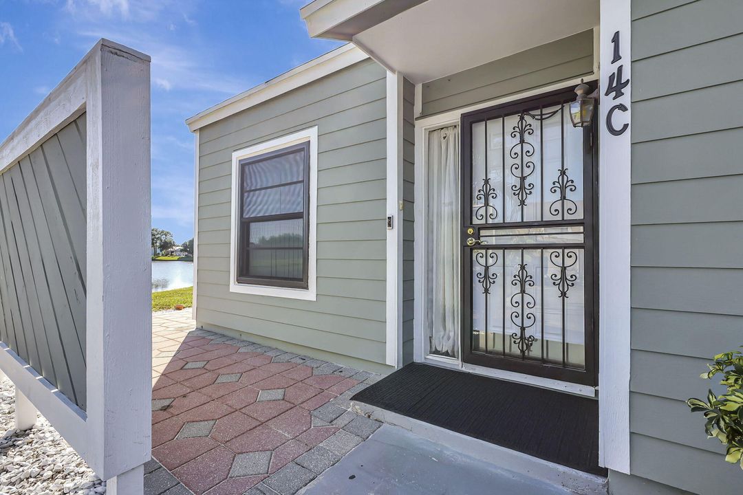 For Rent: $3,200 (3 beds, 2 baths, 1314 Square Feet)