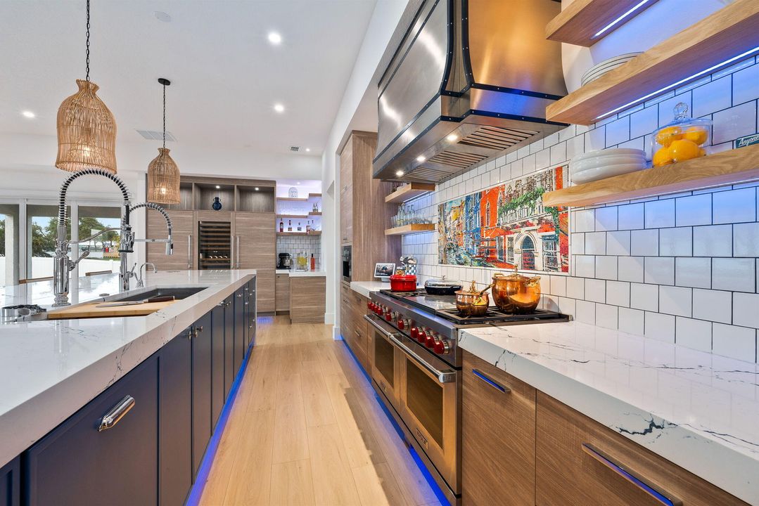 For Sale: $750,000 (4 beds, 4 baths, 3472 Square Feet)