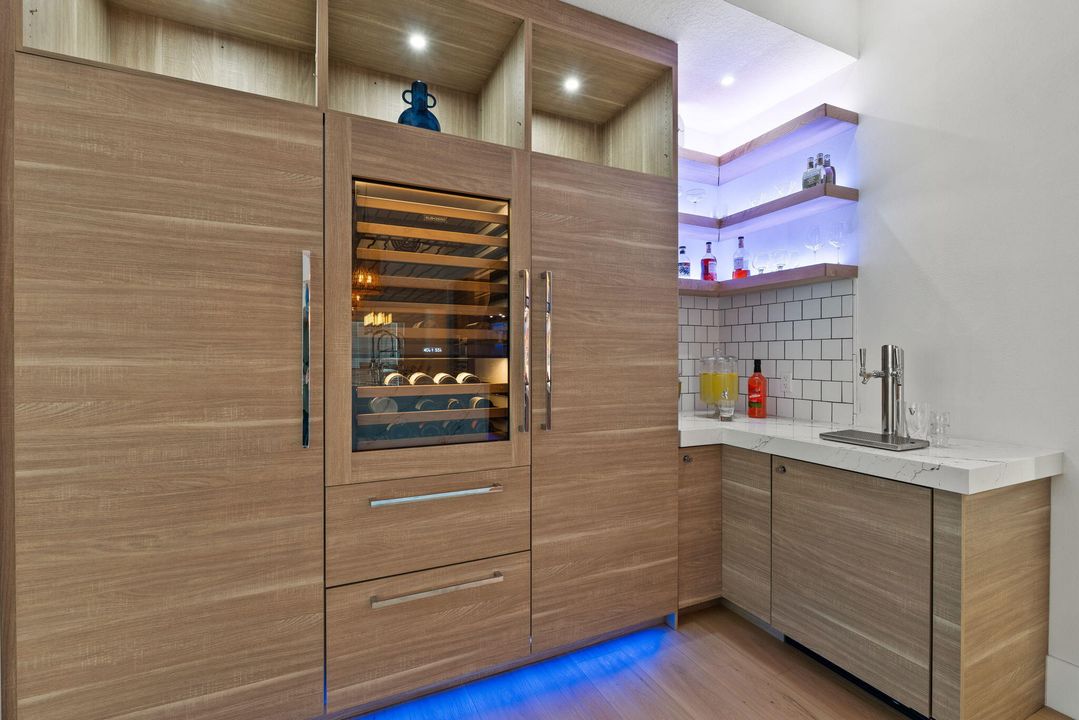 For Sale: $750,000 (4 beds, 4 baths, 3472 Square Feet)