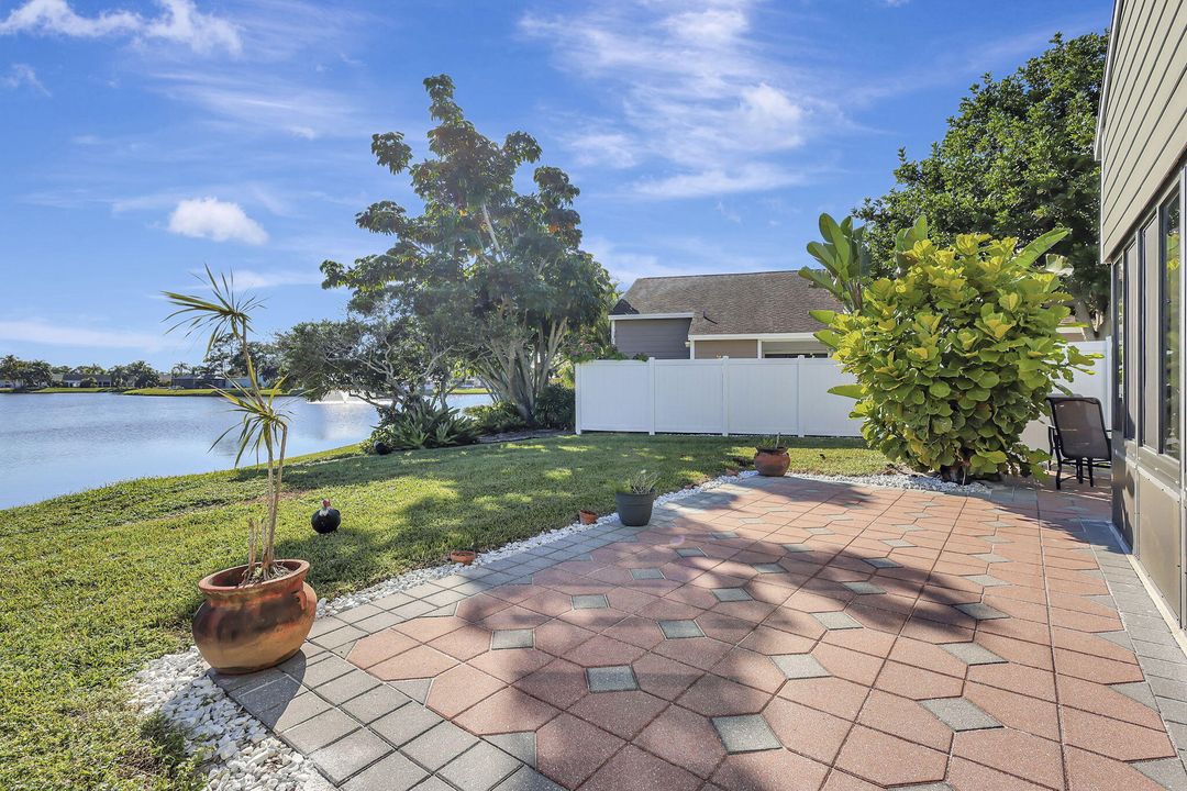 For Rent: $3,200 (3 beds, 2 baths, 1314 Square Feet)