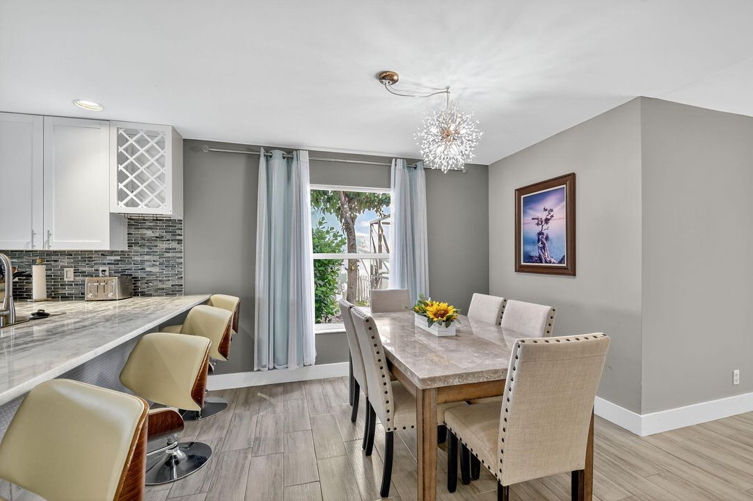 待售: $635,000 (4 贝兹, 2 浴室, 2201 平方英尺)