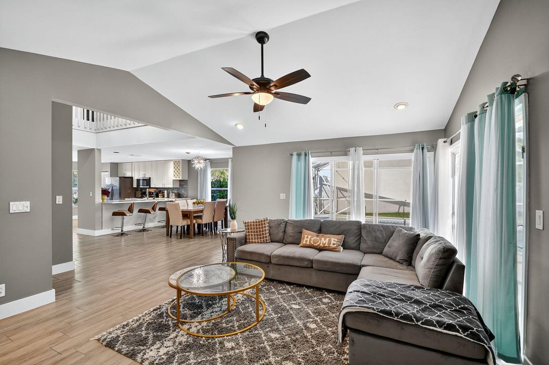 待售: $635,000 (4 贝兹, 2 浴室, 2201 平方英尺)