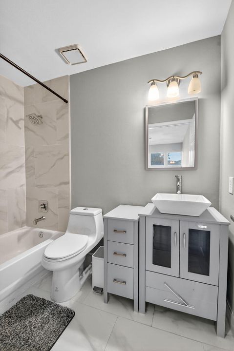 待售: $635,000 (4 贝兹, 2 浴室, 2201 平方英尺)