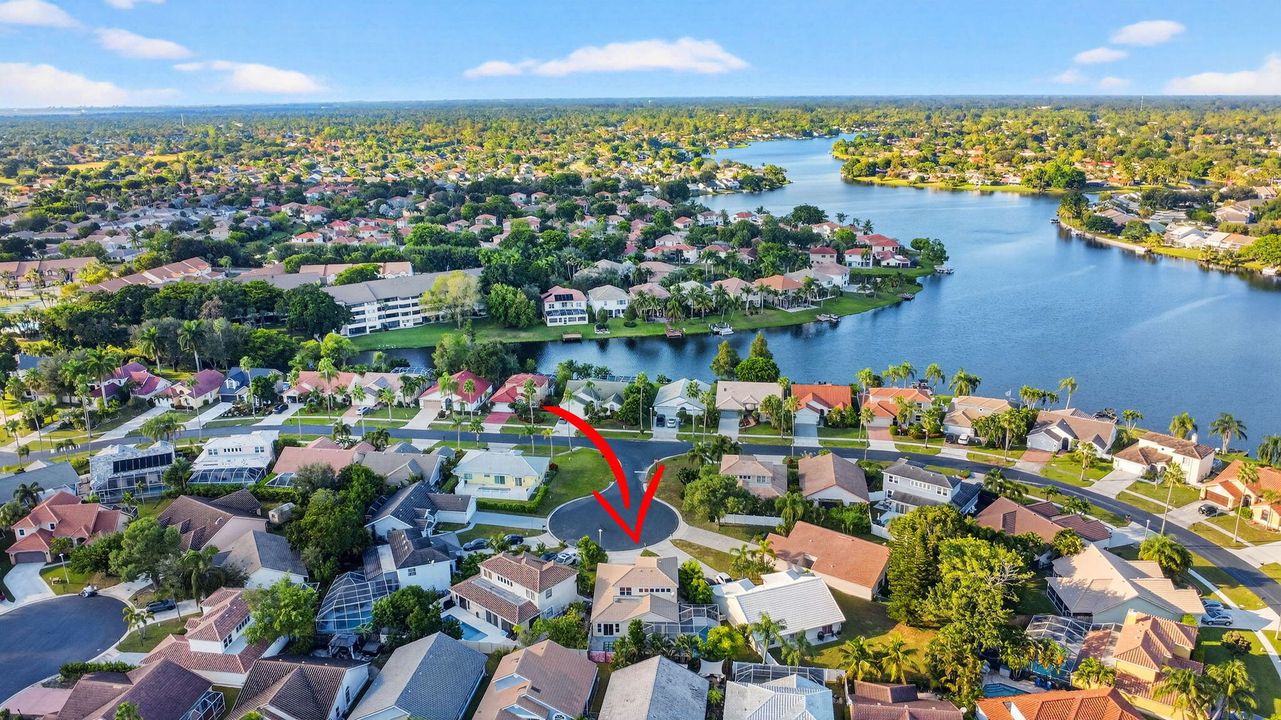 待售: $635,000 (4 贝兹, 2 浴室, 2201 平方英尺)