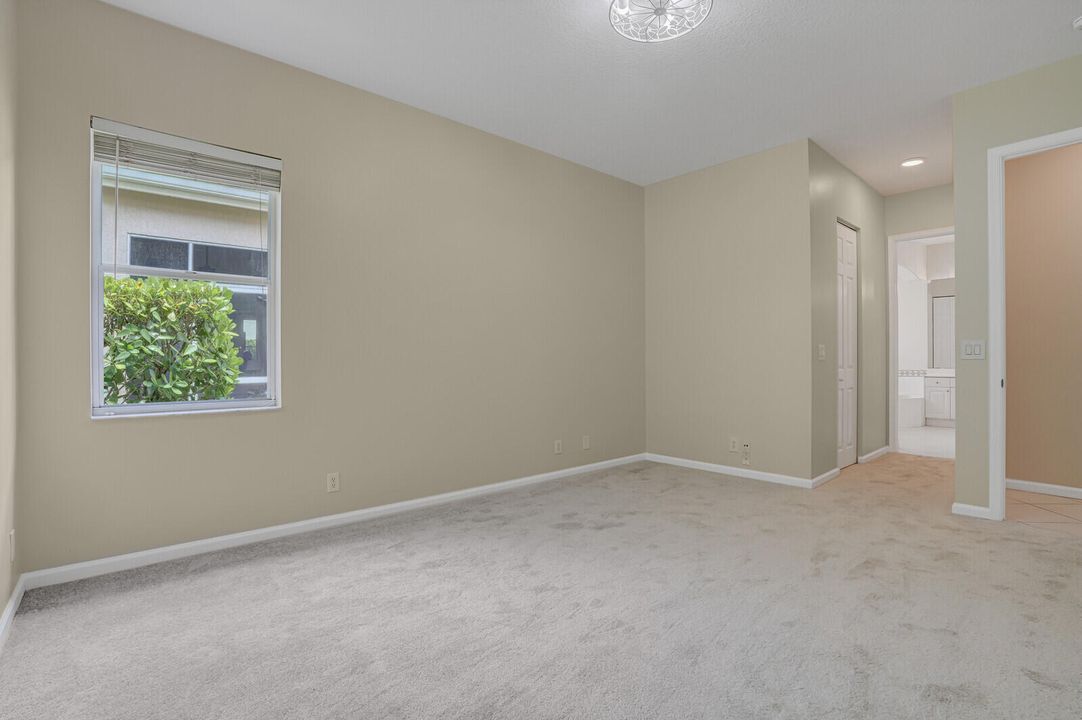 В аренду: $2,800 (3 спален, 2 ванн, 2303 Квадратных фут)