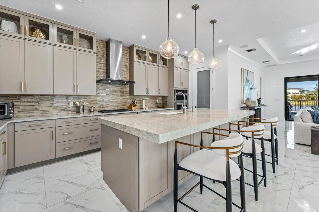 На продажу: $1,549,000 (4 спален, 3 ванн, 2677 Квадратных фут)